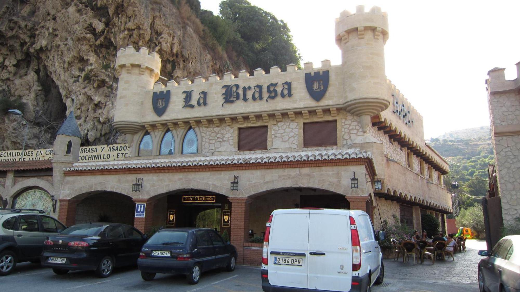 Hotel La Brasa Velez de Benaudalla Exterior photo