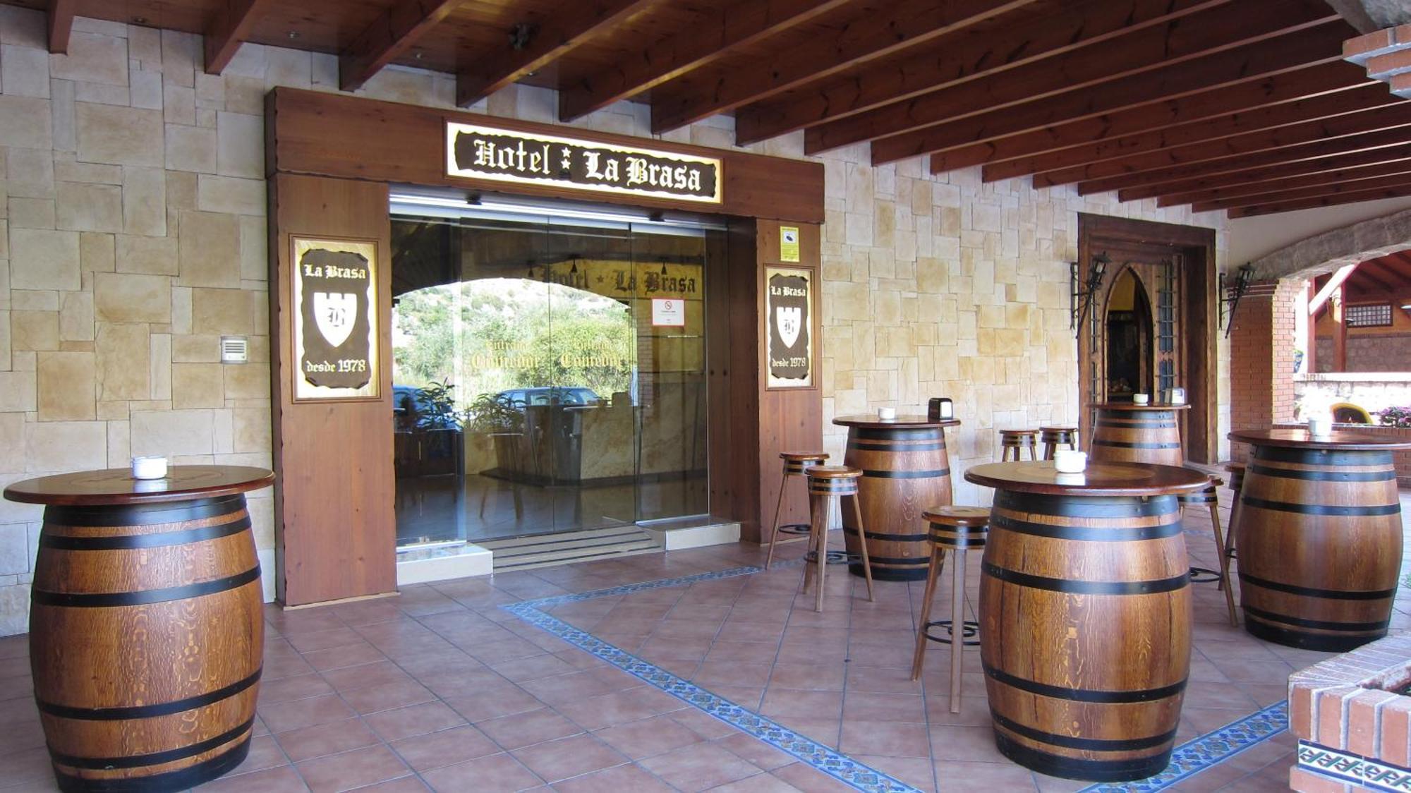 Hotel La Brasa Velez de Benaudalla Exterior photo